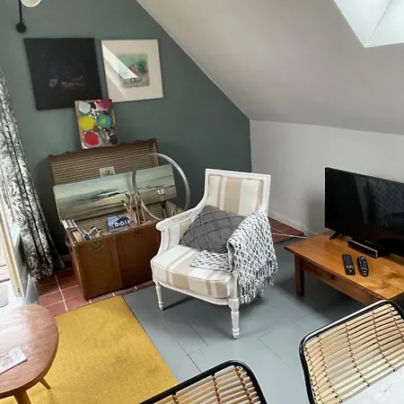 O Grenier De L'artiste * Bazenville