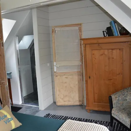 O Grenier De L'artiste Bazenville