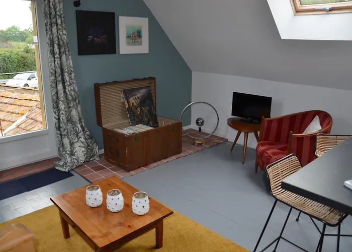 Apartament O Grenier De L'artiste *