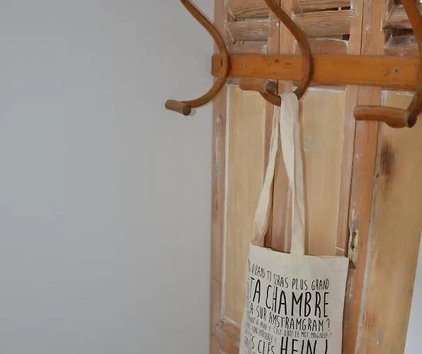 O Grenier De L'artiste Apartament Bazenville